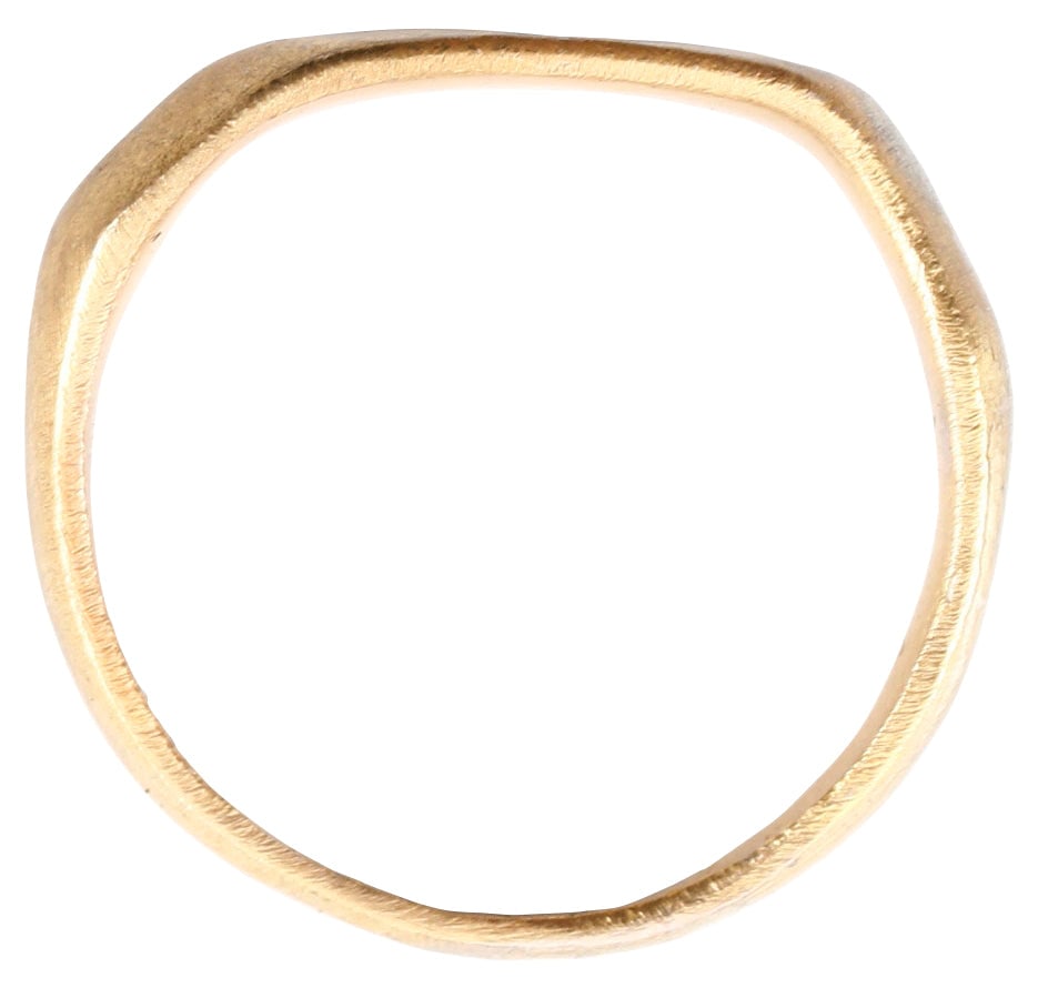 LATE ROMAN/MEDIEVAL SIGNET RING C.5TH-8TH CENTURY, SIZE 9 1/4 - 2