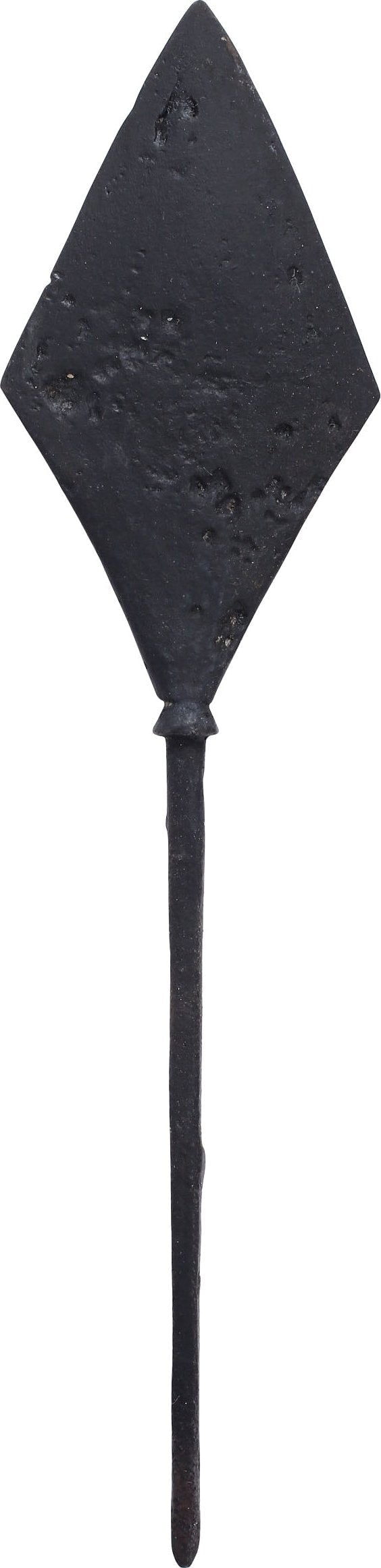 VIKING TANGED ARROWHEAD, C.850-1000 AD (1 of 2)