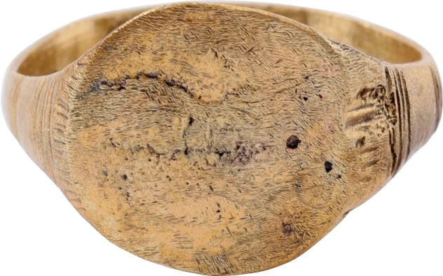 ROMAN MAN'S RING C.100-300 AD, SIZE 8 3/4: Gilt bronze, good wearable size 8 3/4 with rounded face band, 3.6mm at the expanded bottom, narrowed to 30.3mm then flared to the banded shoulders. Circular bezel, originally with a figure serving as 