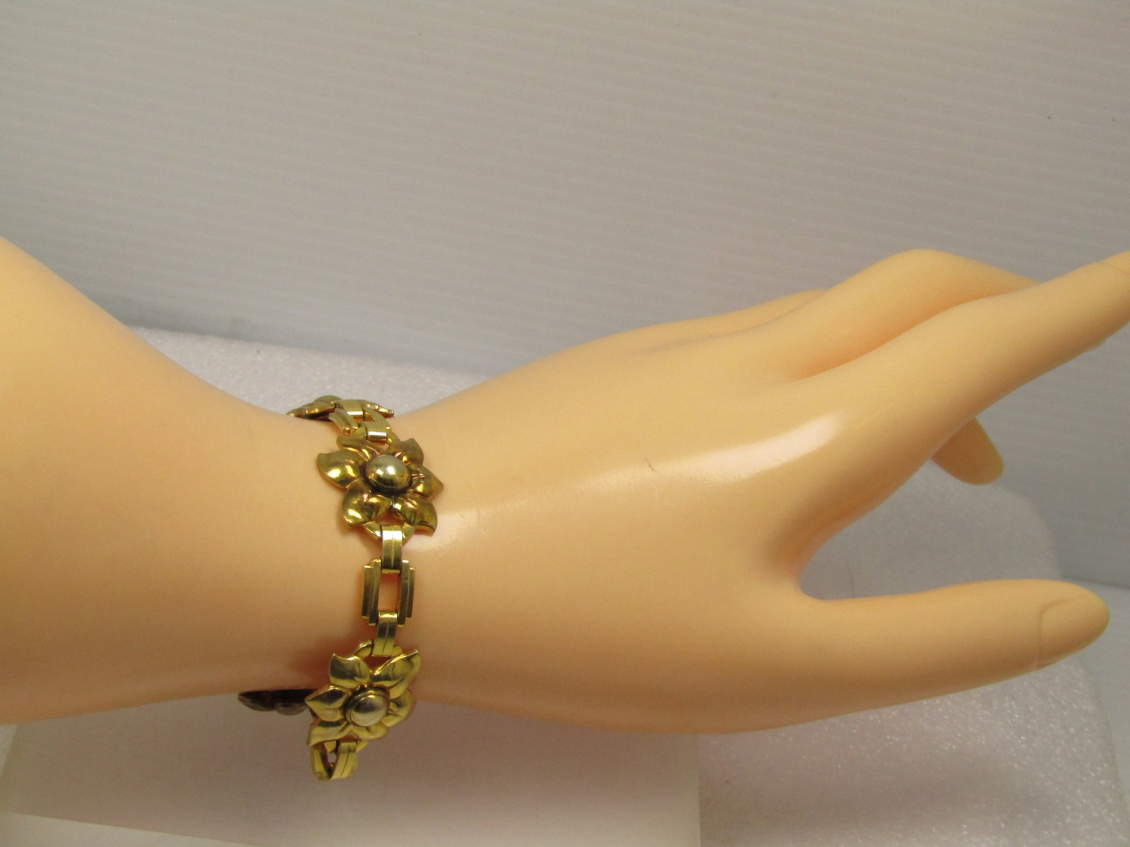 Vintage 10kt G.F. Floral Bracelet, 7", 1940's-1950's, Signed - 6