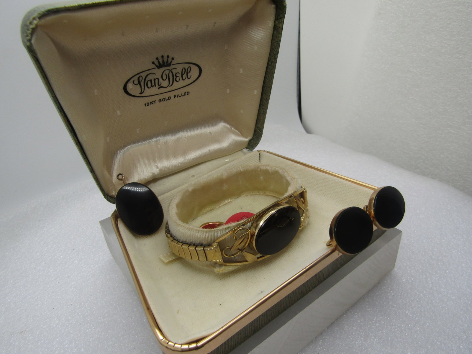 Vintage 12kt G.F. Onyx ,WRE Onyx Necklace, Bracelet, Earrings, 1940's-1950's, Signed WRE - 3
