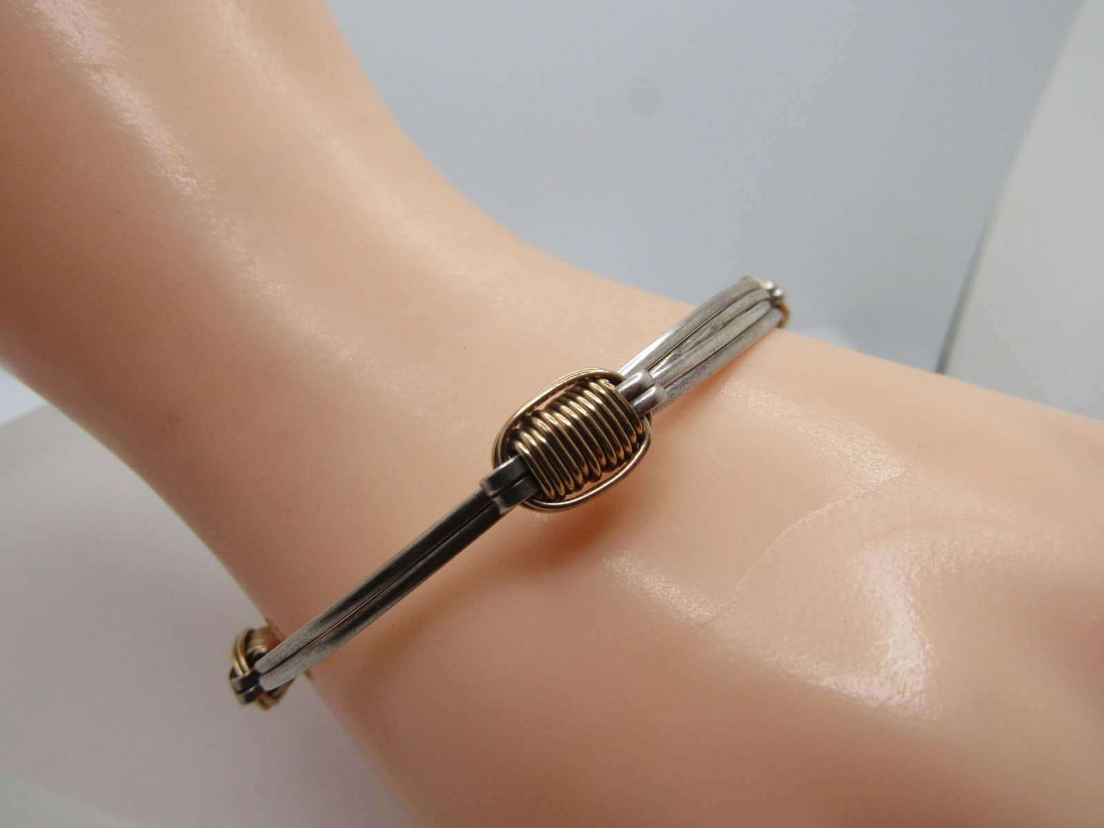 Vintage Sterling Multi-Strand Sliding Bangle Bracelet with 10kt Gold Wire Wraps, sz. 6"-9", Unisex, - 5