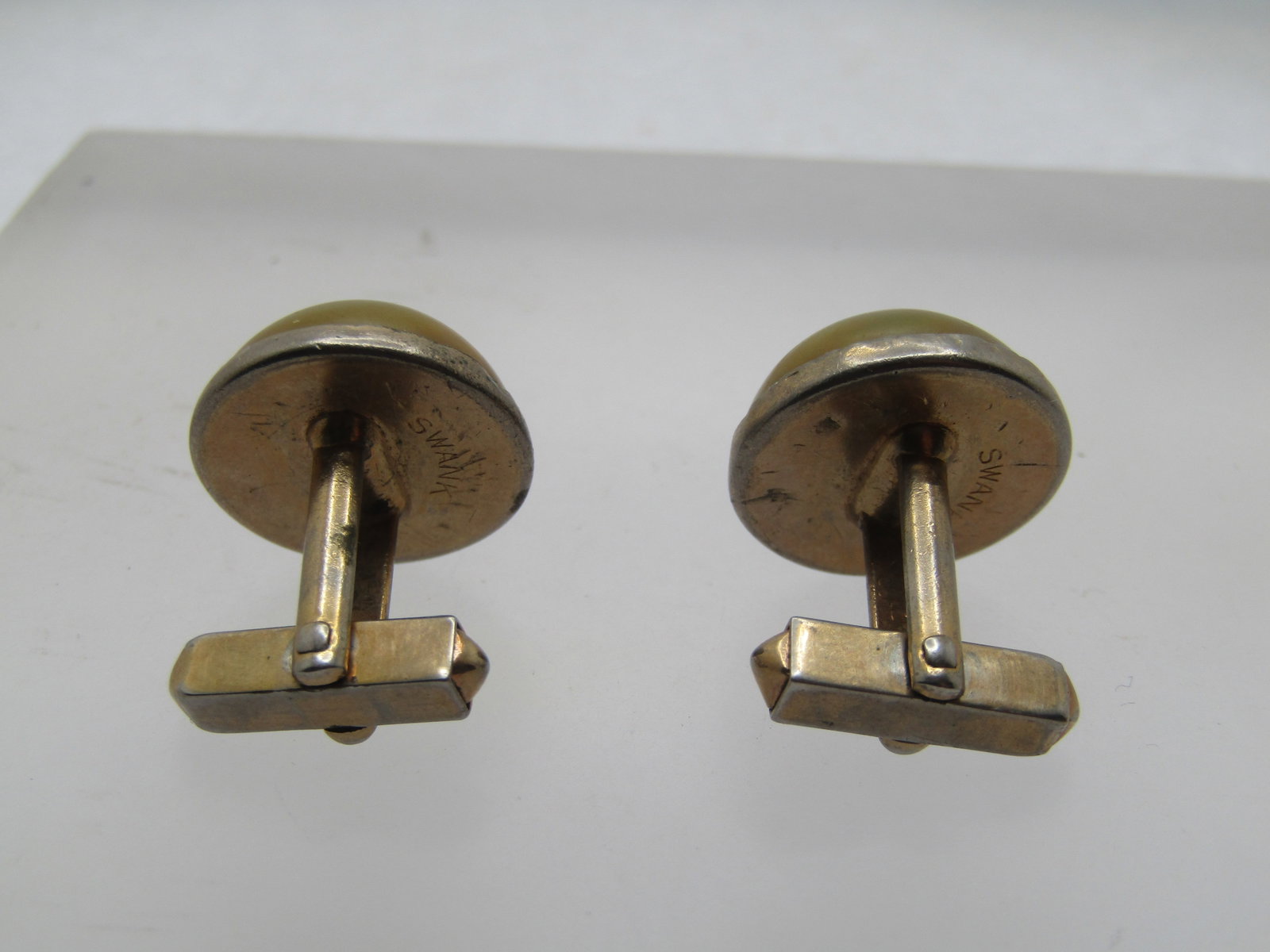 Vintage Green/Yellow Bakelite Cufflinks, Signed Swank, 1940's-1950's - 4