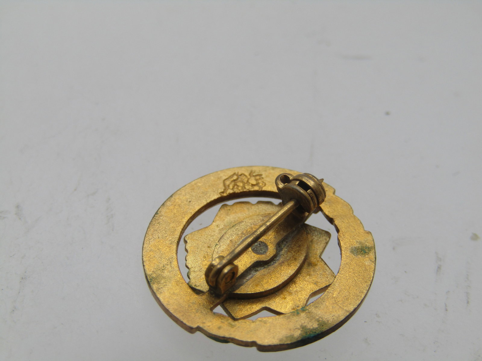 Vintage Enameled VFW Auxillary Membership Brooch, 50 Years, 1960s-1970's. - 5