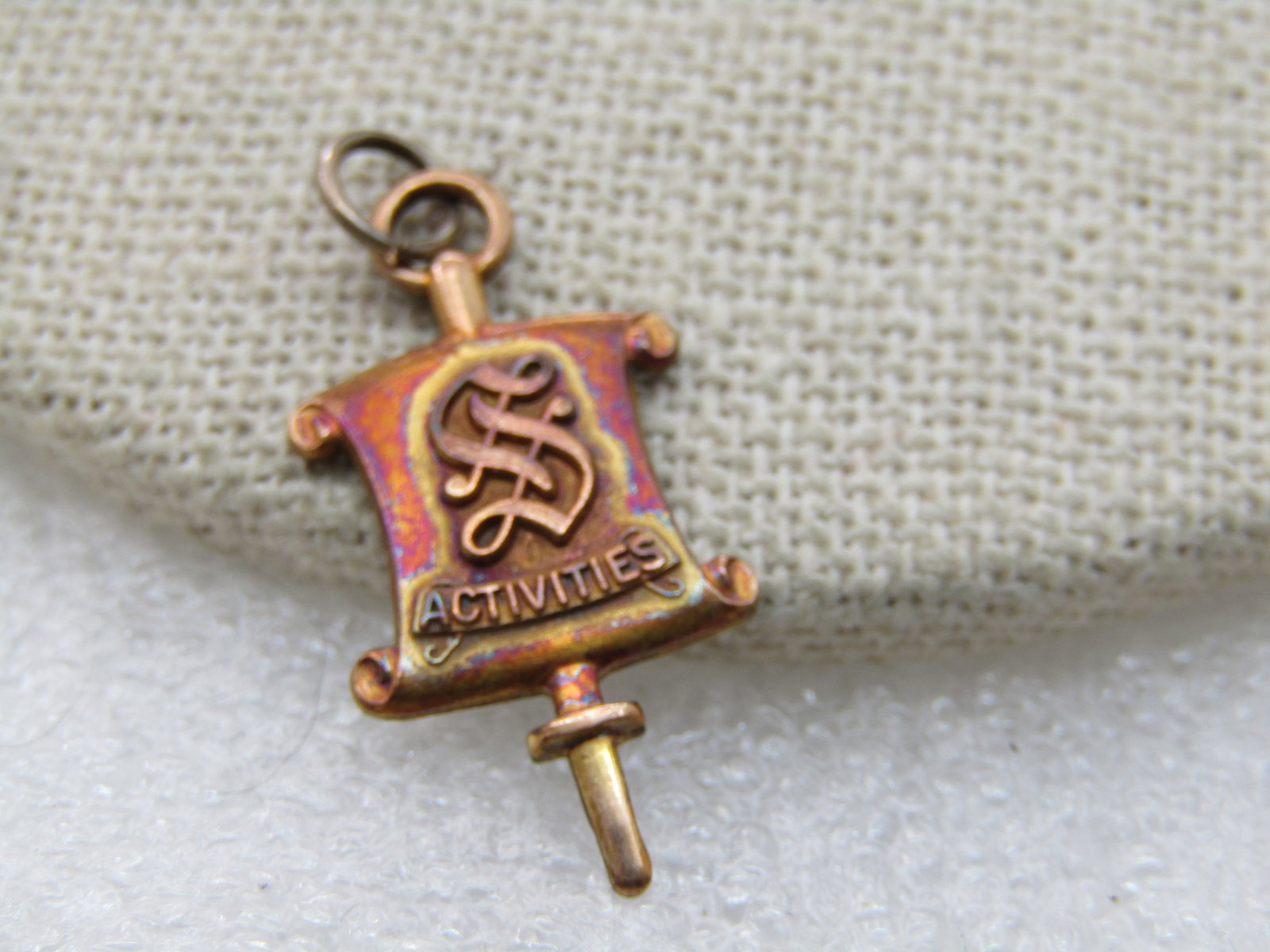 Vintage 10kt G.F. Activites Charm or Pendant, Scrolled, Signed: Title: Vintage 10kt G.F. Activites Charm or Pendant, Scrolled, Signed Description: Vintage 10kt G.F. Activites Charm or Pendant, Scrolled, Signed. It is marked 1/10 1lkt G.F. and Sgined LS 50 HI Y.