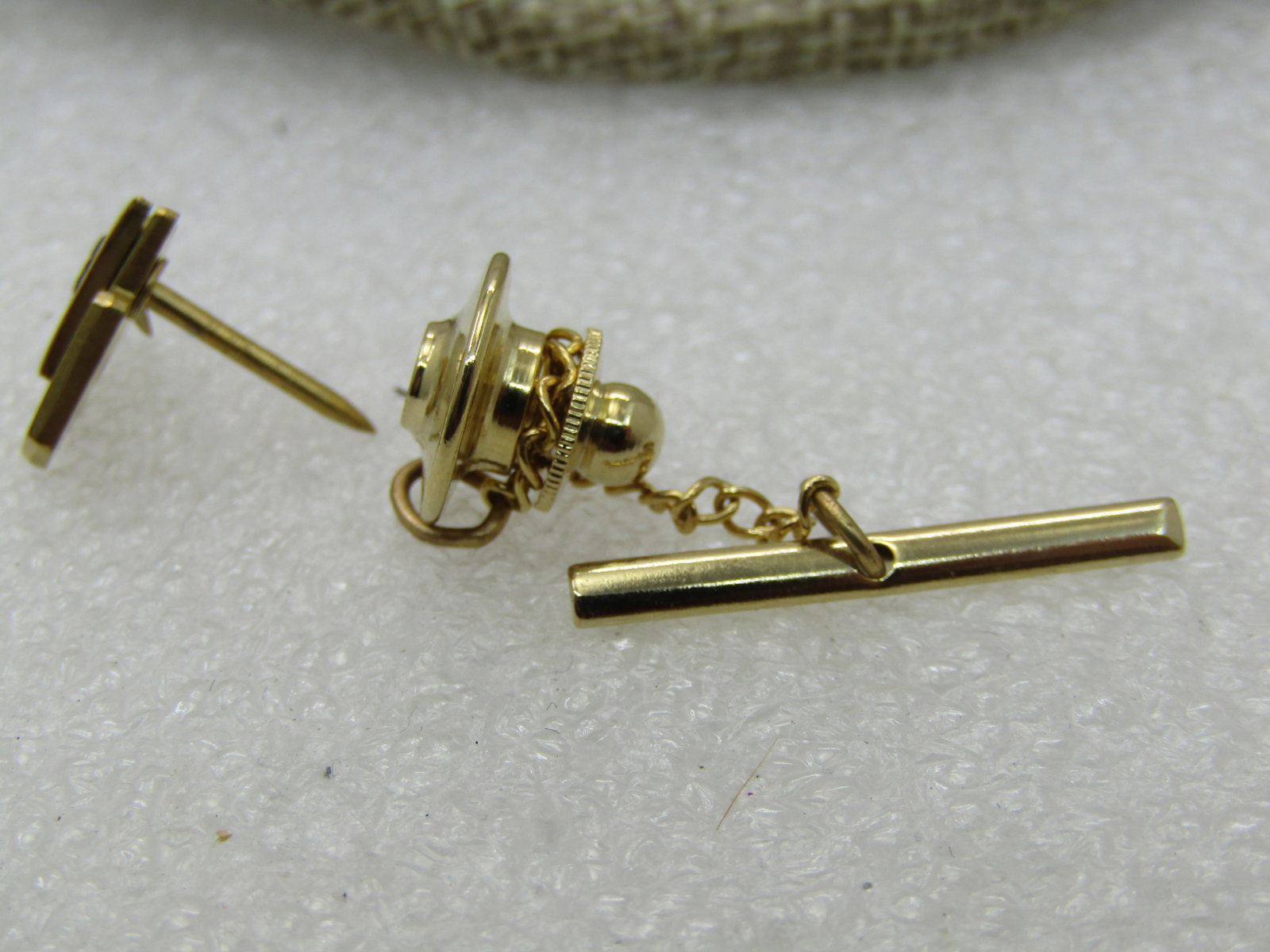 Vintage 10kt GF Emerald F World Logo Tack Pin, Button Chain - 7