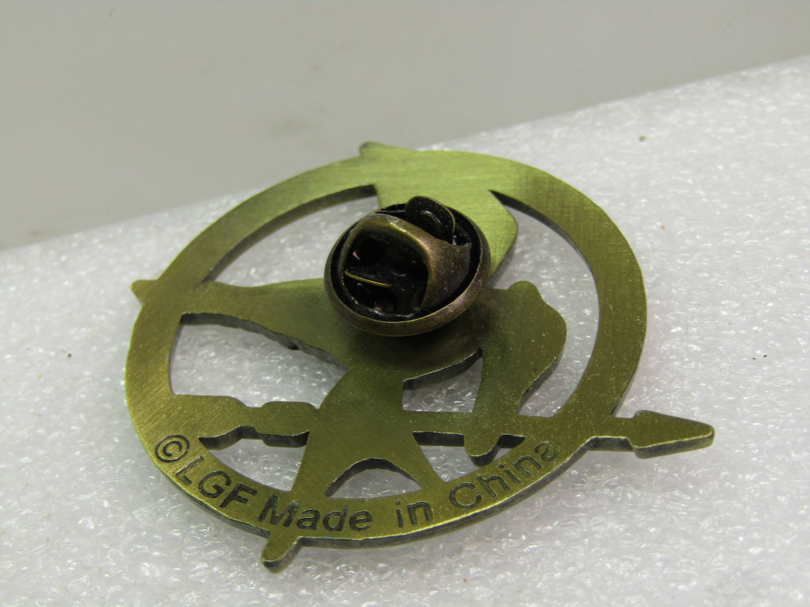 Hunger Games Mockingjay Tacck Pin. Signed L.G.F. - 4