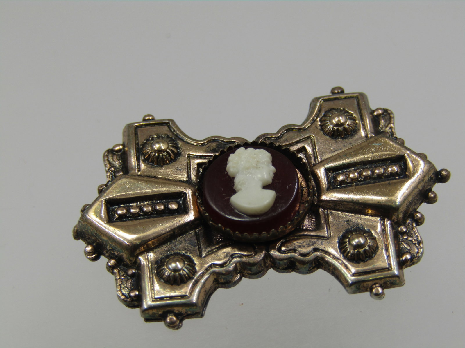 Vintage 10kt G.F. Cameo Brooch, 1930's, 1-3/8" - 3