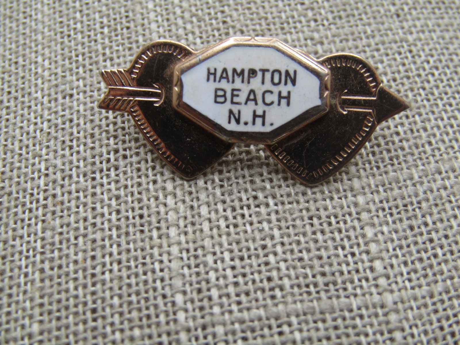 Vintage Double Heart Hampton Beach, N.H. Brooch, 1930's-1940's, C-Clasp, Gold Filled - 3