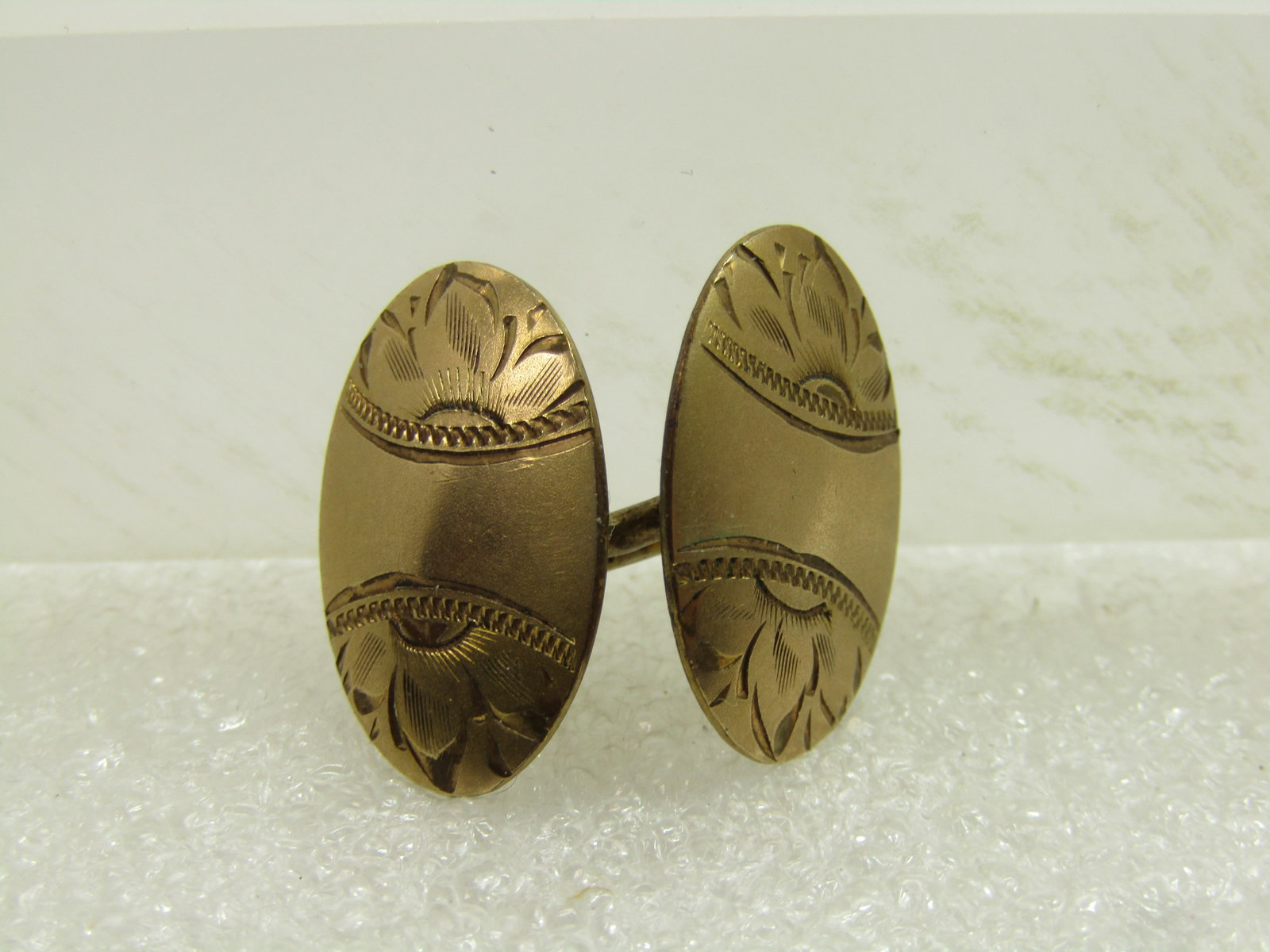 Vintage Single 10kt G.F. Victorian Cufflink (1 of 4)