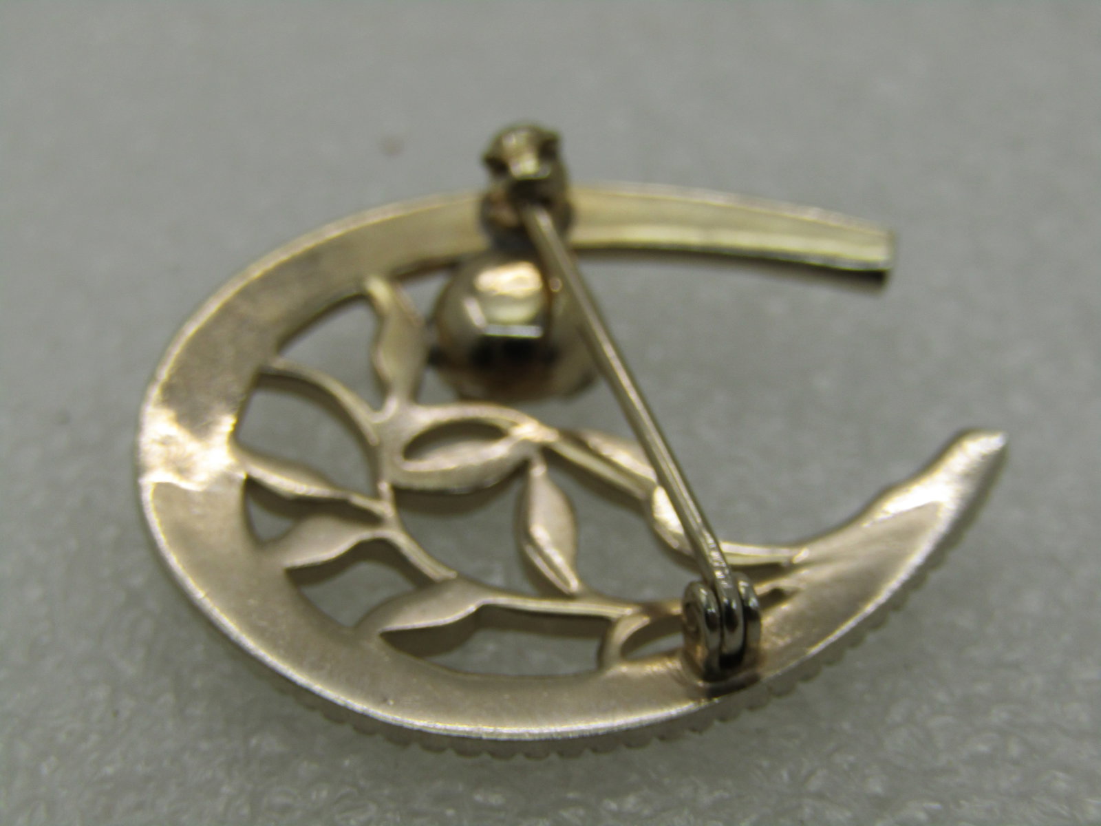 Vintage 10kt G.F. Enameled Rhinestone Horeshoe Floral Brooch, 1-1/8" - 5
