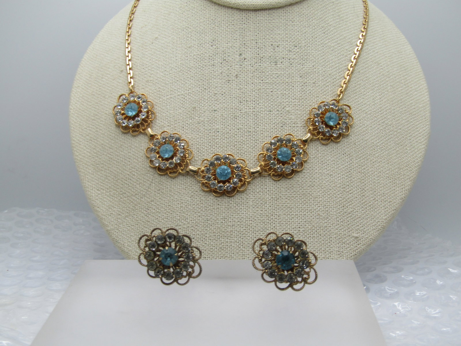 Vintage 12kt G.F. Rhinestone Necklace and Earrings, 17", Scerwback, 1940's-1950's: Title: Vintage 12kt G.F. Rhinestone Necklace and Earrings, 17", Scerwback, 1940's-1950's Description: Vintage 12kt G.F. Rhinestone Necklace and Earrings, 17", Scerwback, 1940's-1950's. Five filigree g