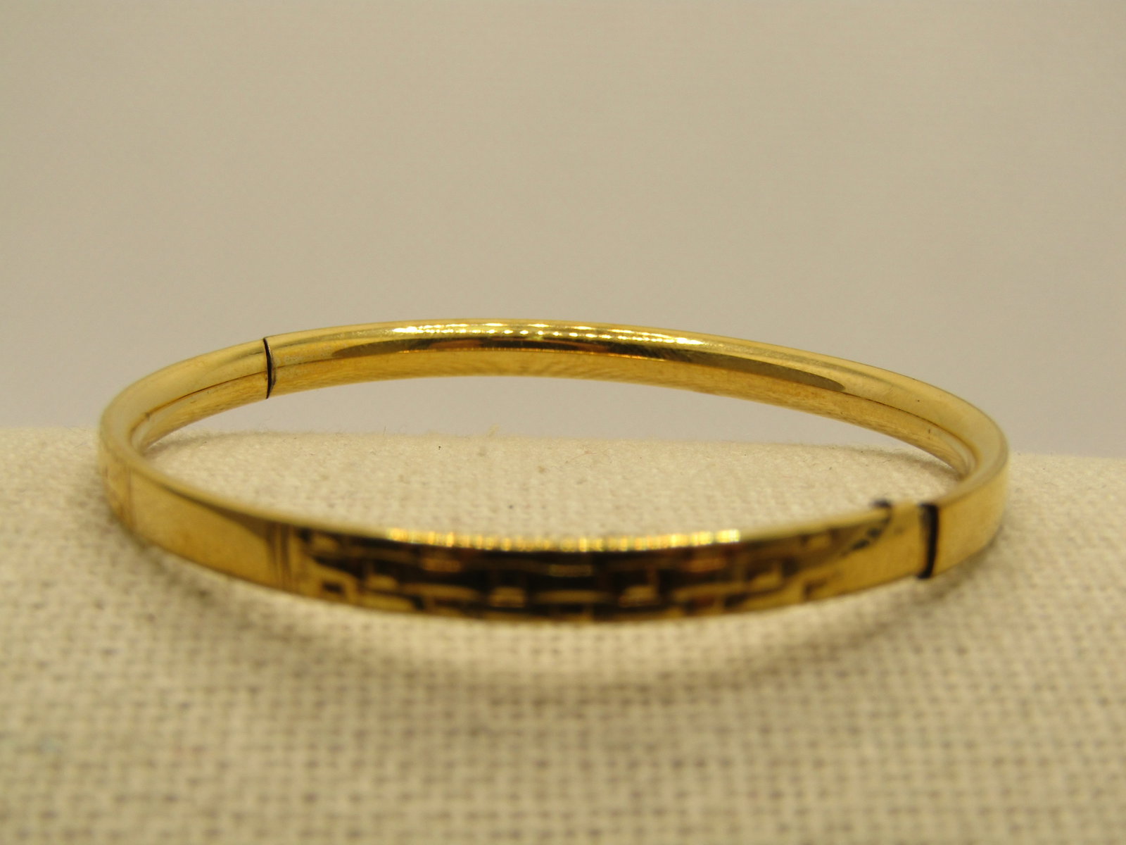 1/20 12KT Kiddie Kraft Bangle Bracelet, 5", Slide Opening, Locking Clasp, 3.5mm 1950's - 2