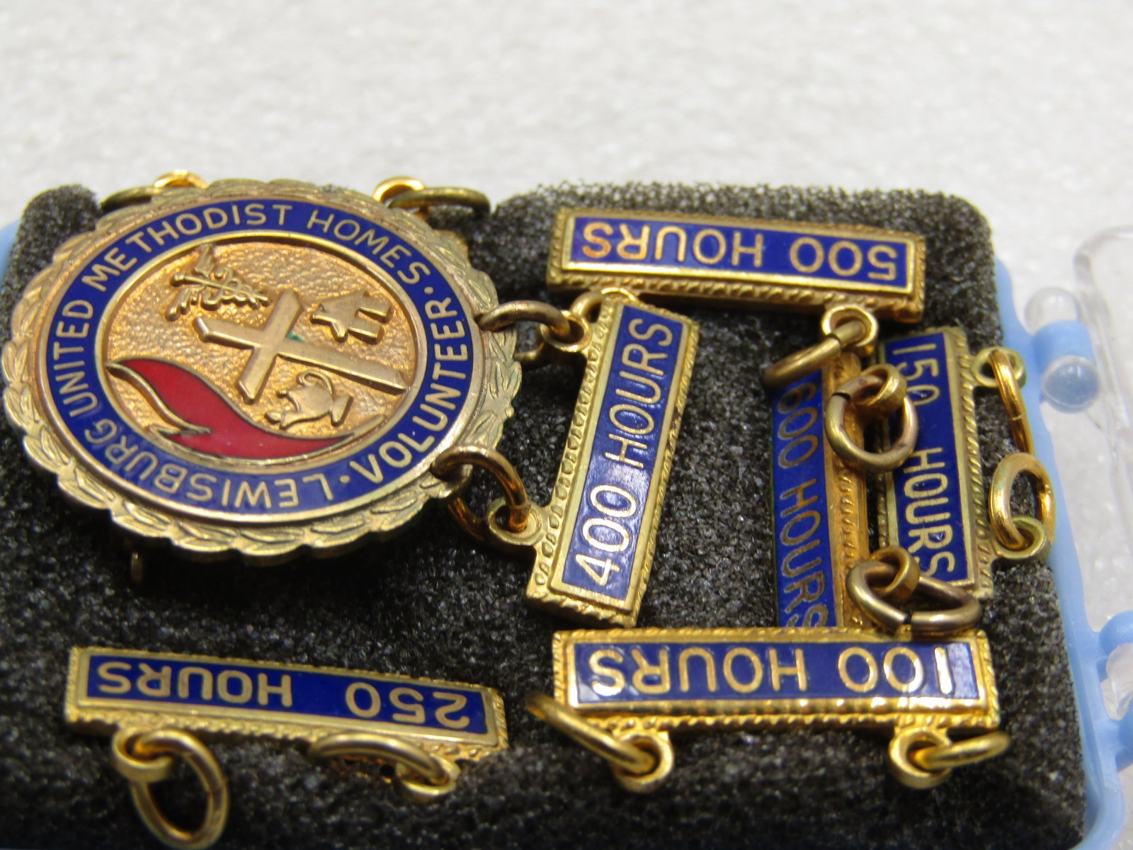 Vintage Lewisburg United Methodist Volunteer Service Pins - 5