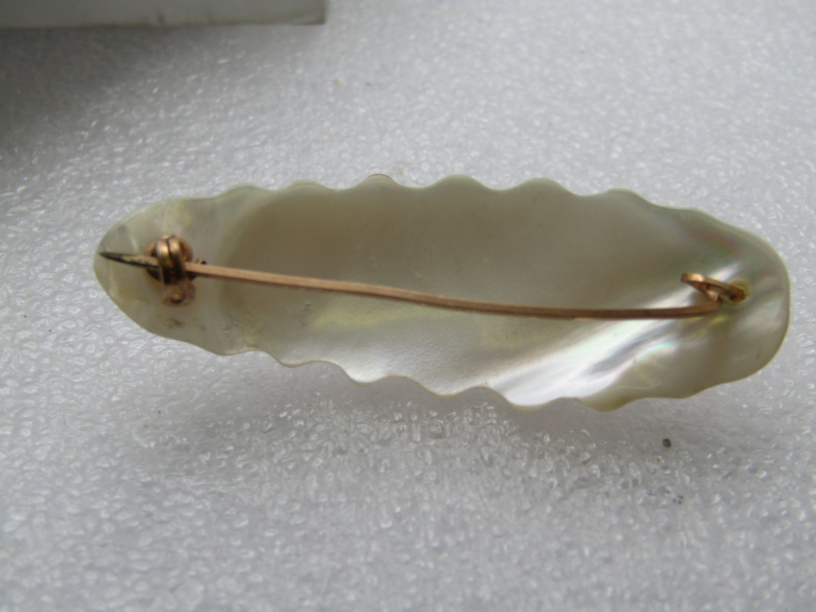 Vintage Carved MOP Mother Brooch, 1940's-1960's - 4