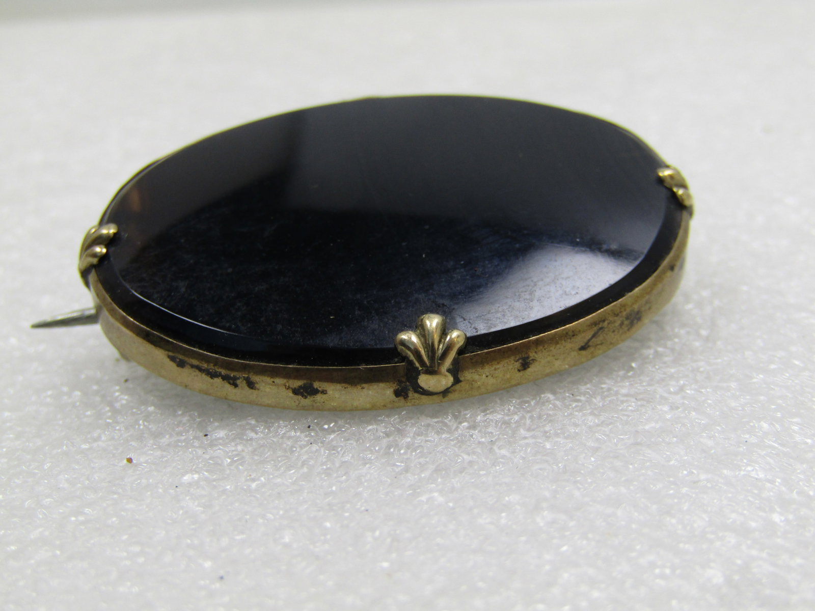 Victorian 10kt GF Jet Glass Brooch, Fleur-de-Lis Accents, 1800's. - 6