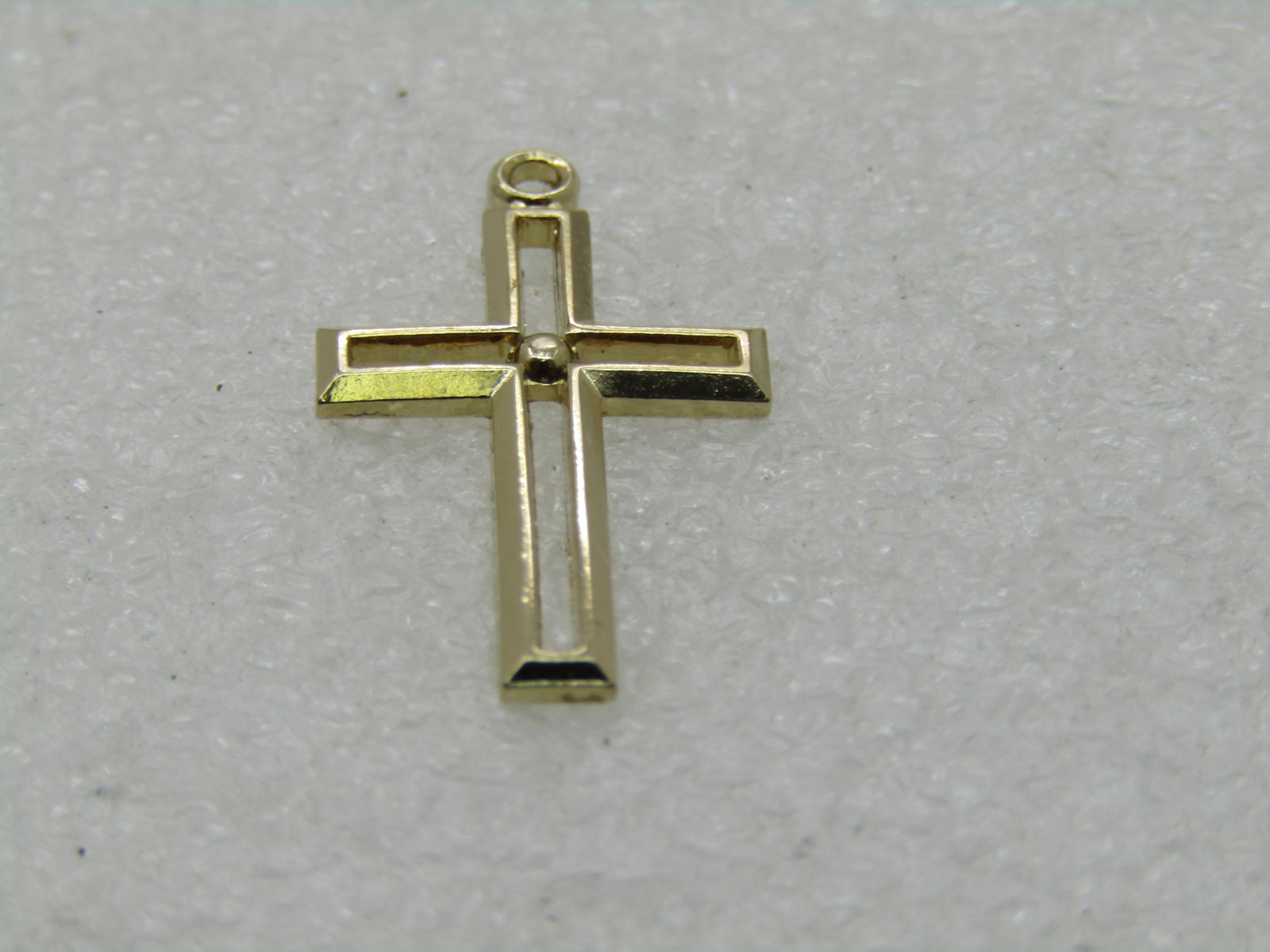 Parklane 12kt GP Cross Pendant , 1" - 2