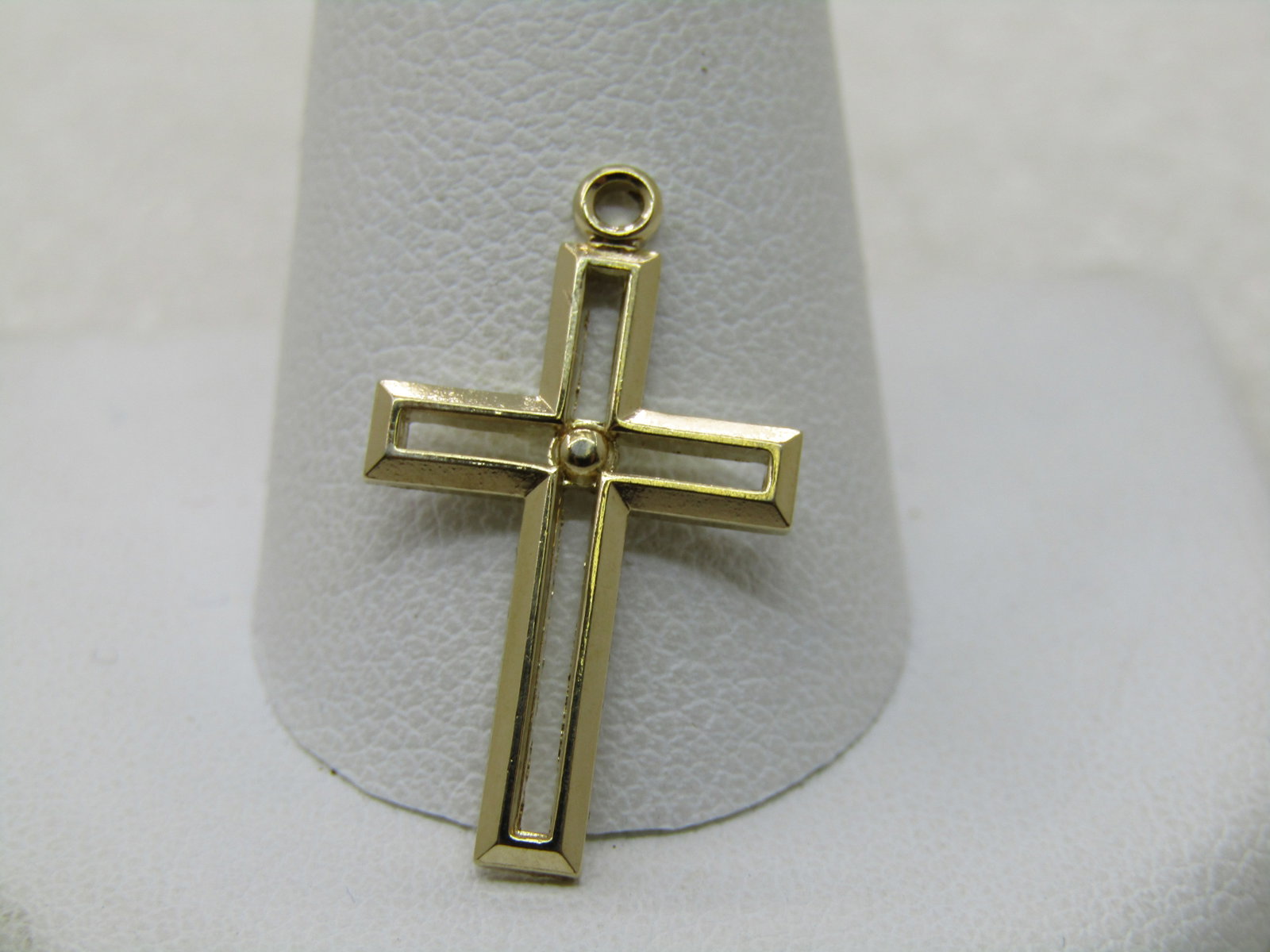 Parklane 12kt GP Cross Pendant , 1" - 3