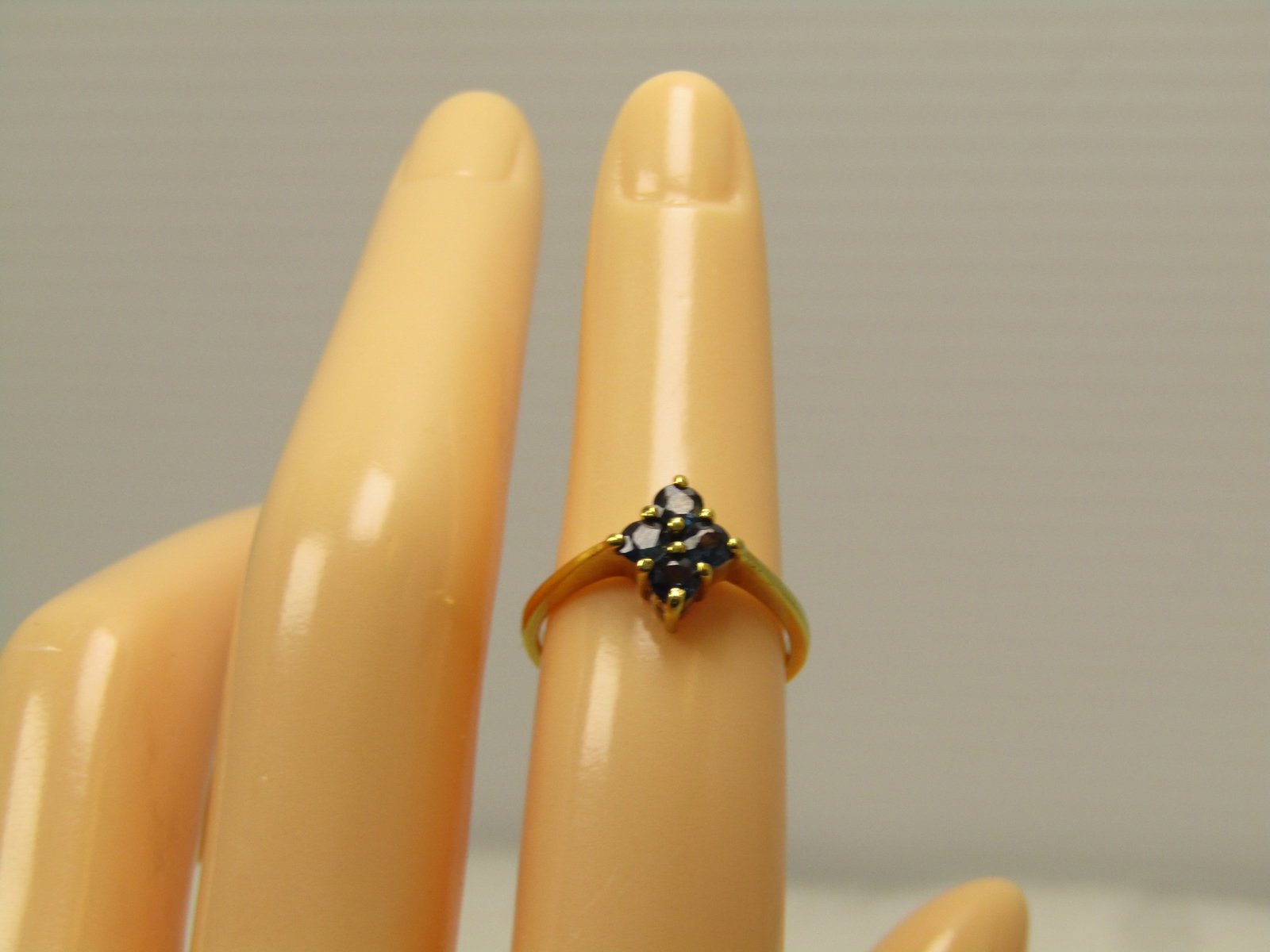 Vintage 10KT.G.F. Blue Topaz Ring, Sz. 5.25. 1980's - 7
