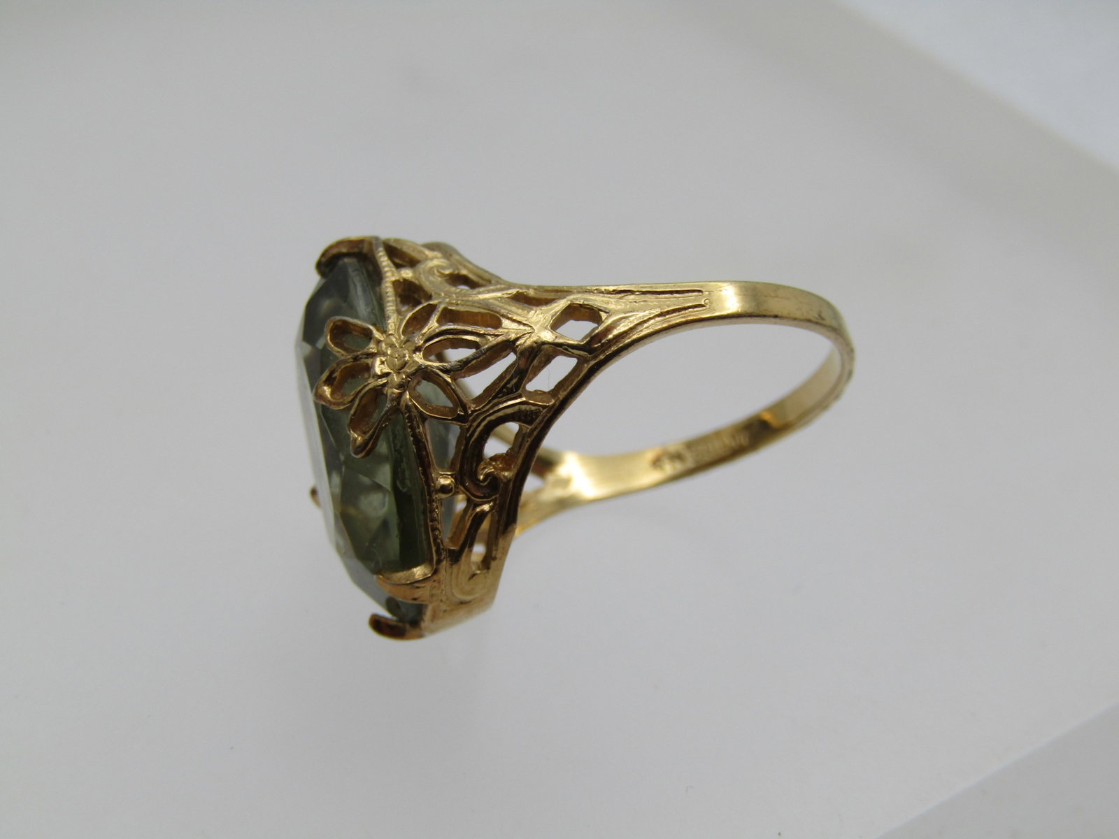 Vintage 10kt GP Pale Green Stone Ring, Signed Uncas, Size 9, Mid-Century - 4