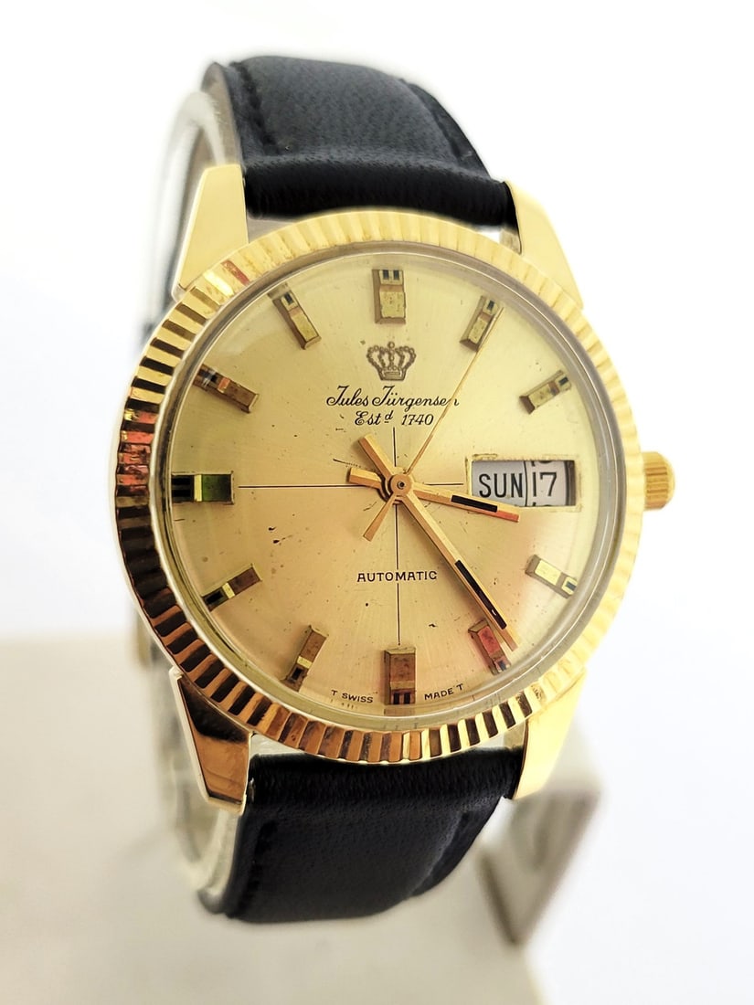 Vintage 18k JULES JURGENSEN Automatic DAY DATE Watch Cal N71693 c.1960s RARE: Vintage 18k JULES JURGENSEN Automatic DAY DATE Watch Cal N71693 c.1960s with Original Box* EXLNT* RARE Great present for yourself or someone you love as well as for vintage collectors or enthusiasts!