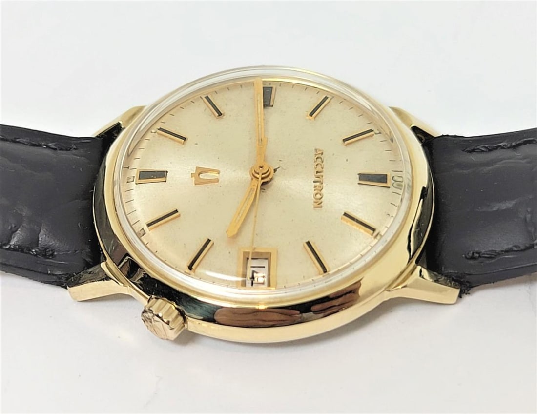 Vintage Mens Solid 14k BULOVA ACCUTRON Date Watch 1967s* EXLNT* Great Runner - 6