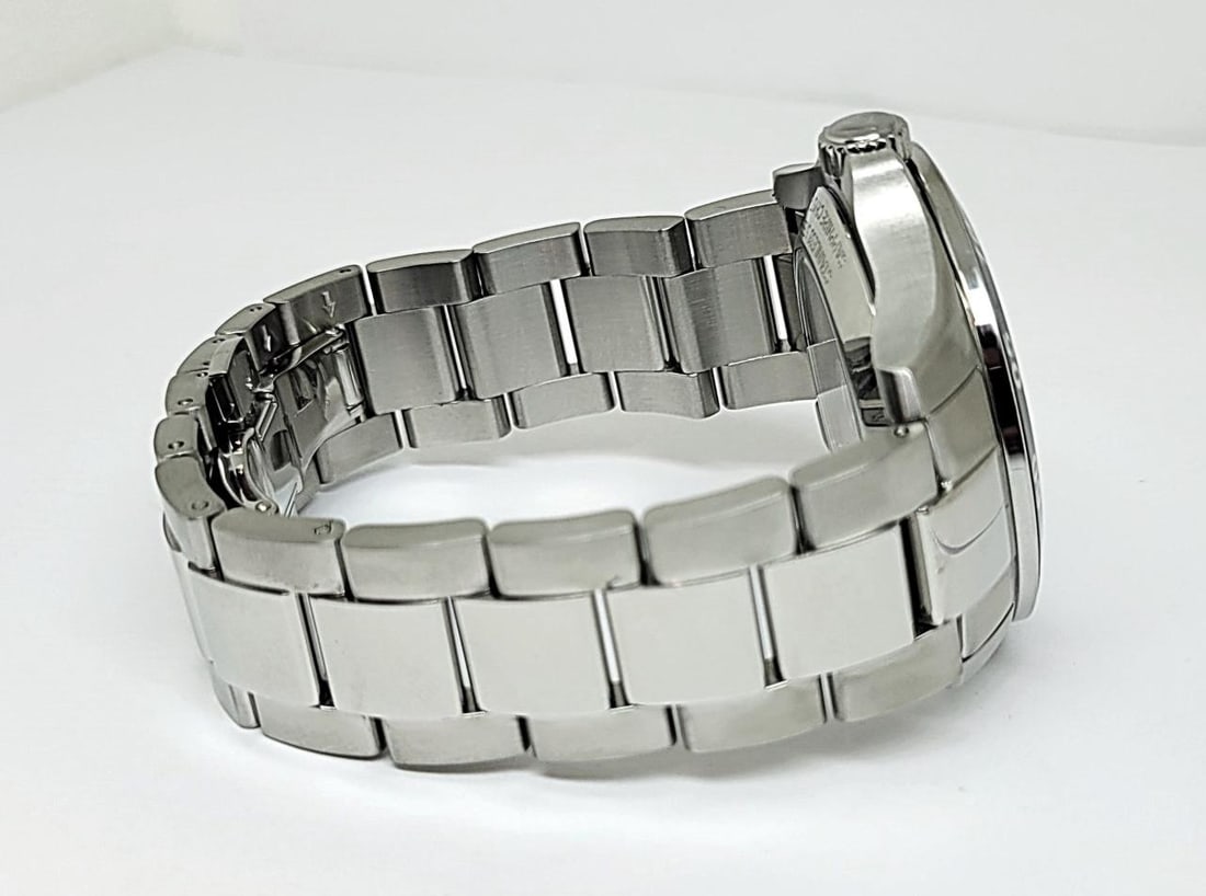Mens S/Steel TISSOT V8 SWISSMATIC T106407A Watch in Excellent Condition - 7