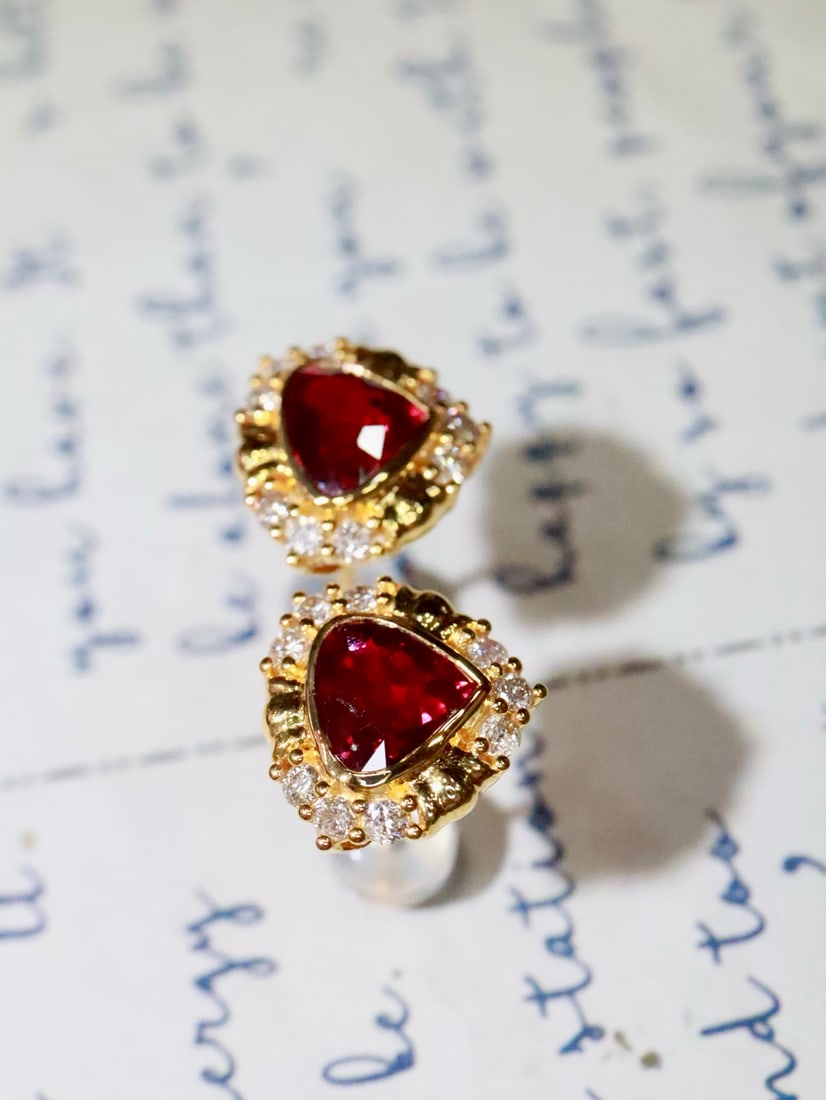 18K Natural Unheated Pigeon Blood Ruby Earrings - 3