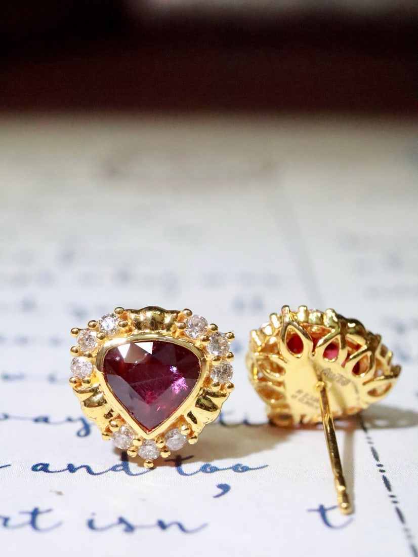 18K Natural Unheated Pigeon Blood Ruby Earrings - 5