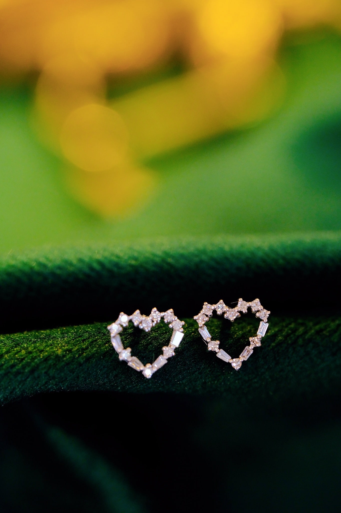 18K Natural Diamond Earrings - 4