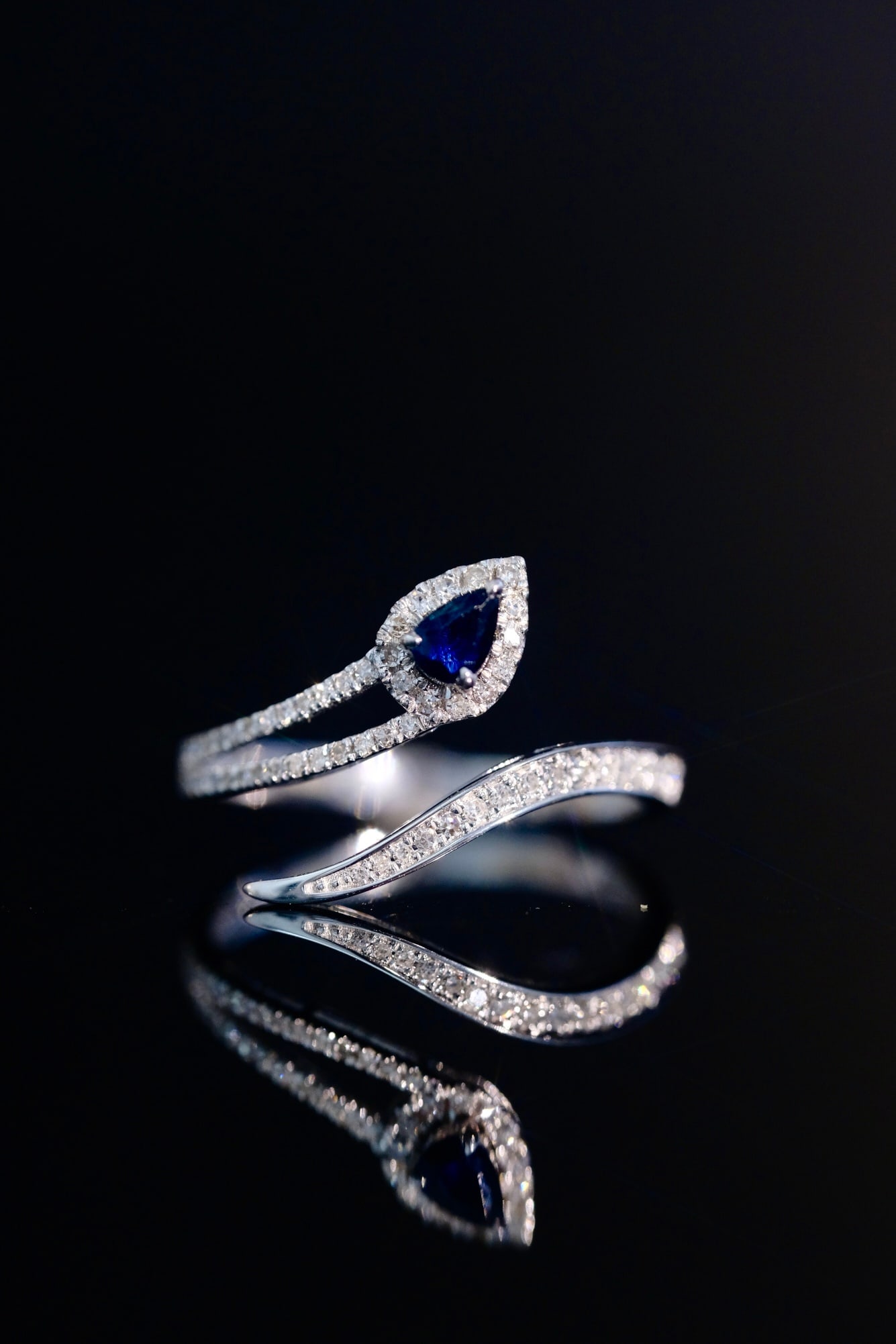 18K Natural Sapphire Snake Ring - 6
