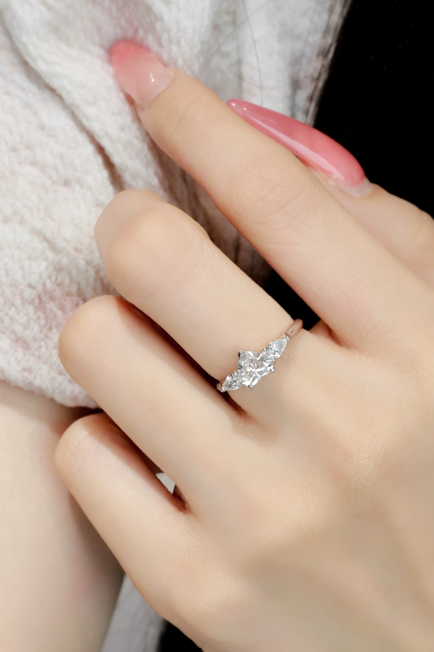 18K Cultivated Diamond Natural Heart Ring - 6