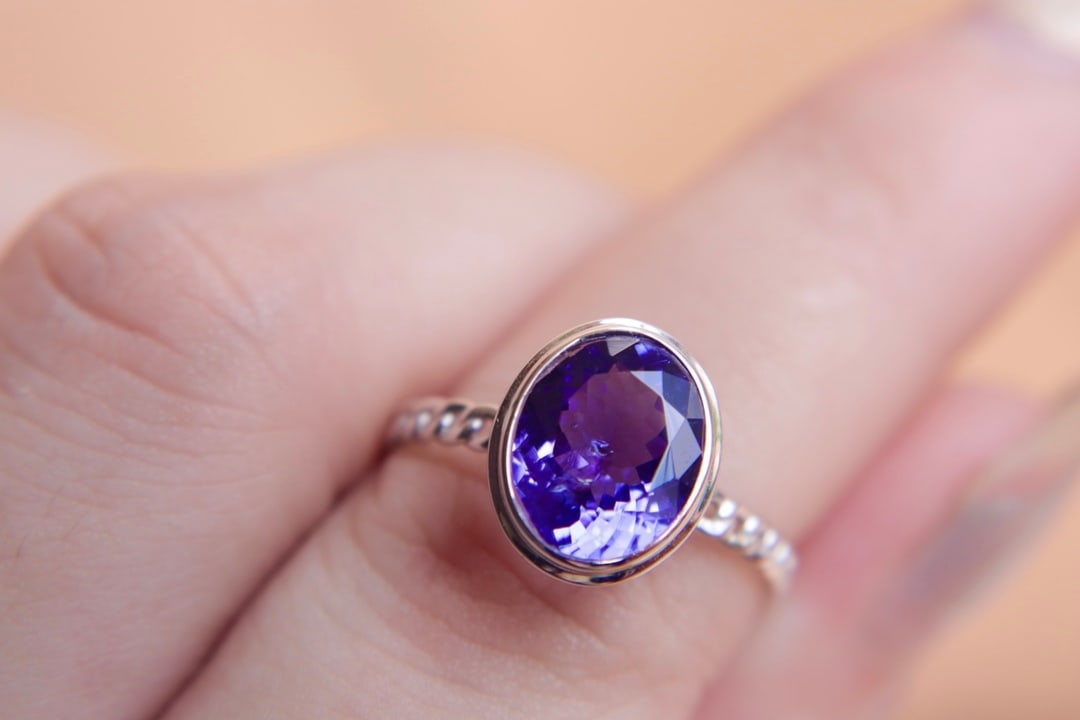18K Gold Natural Tanzanite Ring - 6