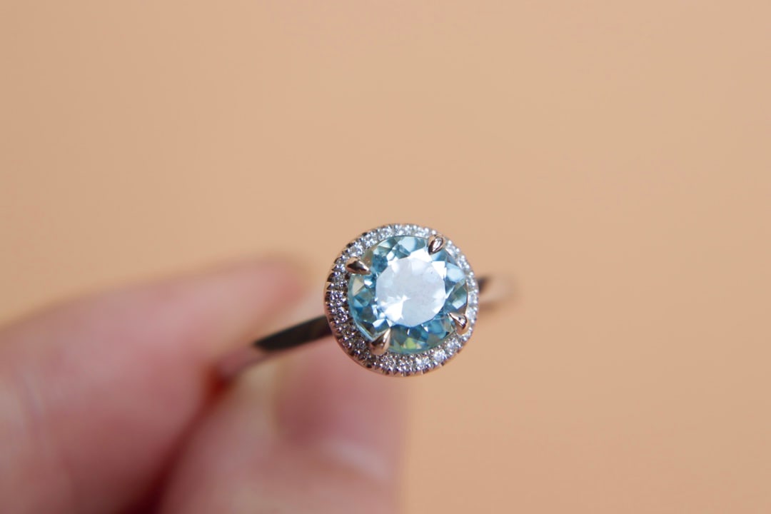 18K Gold Natural Aquamarine Ring - 9