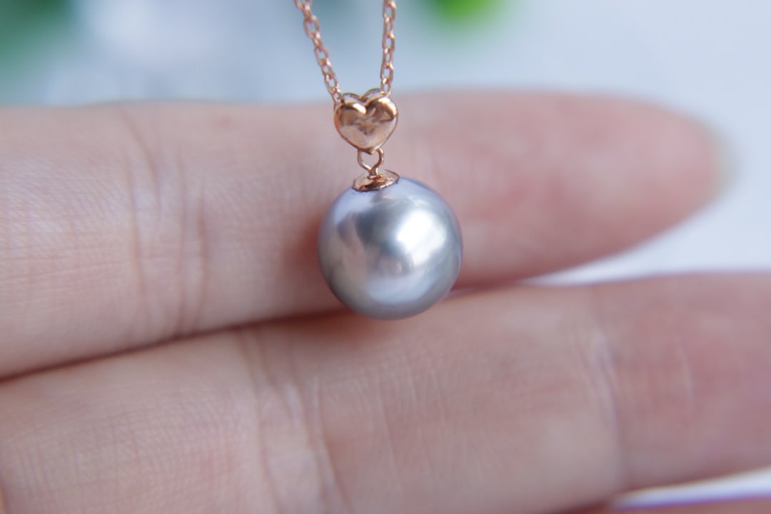 18K Gold Flawless Tahitian Sea Pearl Pendant - 2