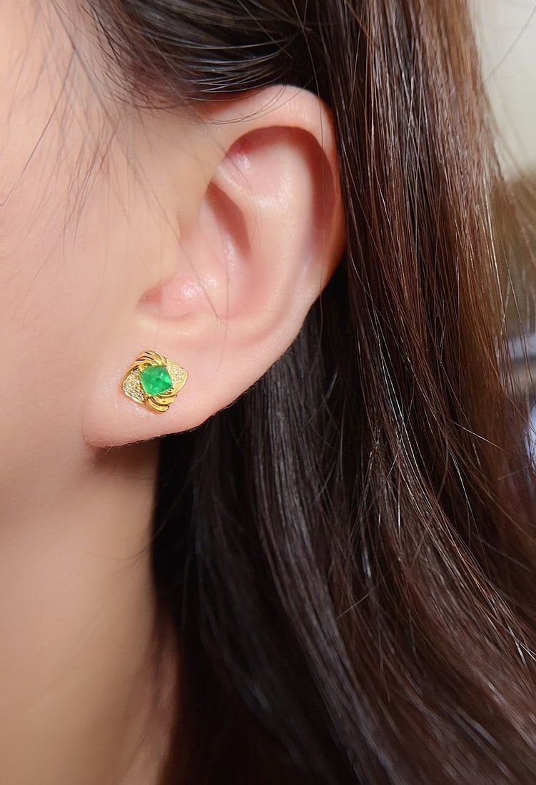 18K Gold Natural Emerald Earrings - 5