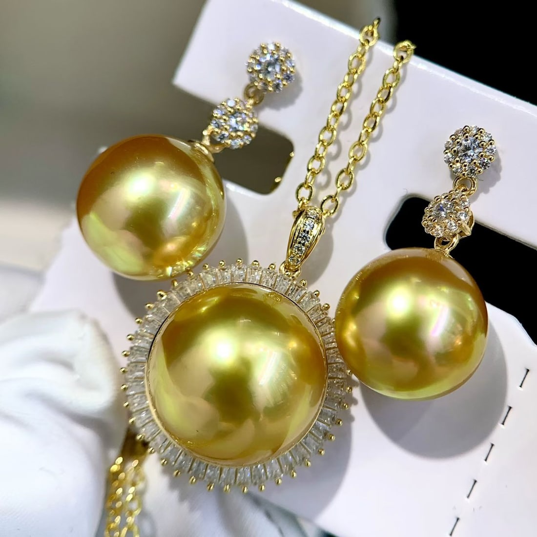 18K Gold Natural Dark Tea Gold Earring and Pendant Set - 3