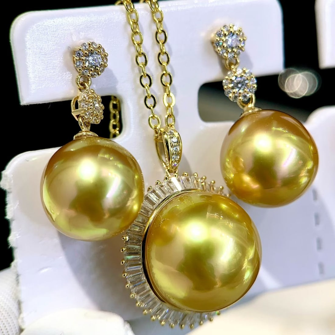 18K Gold Natural Dark Tea Gold Earring and Pendant Set - 4