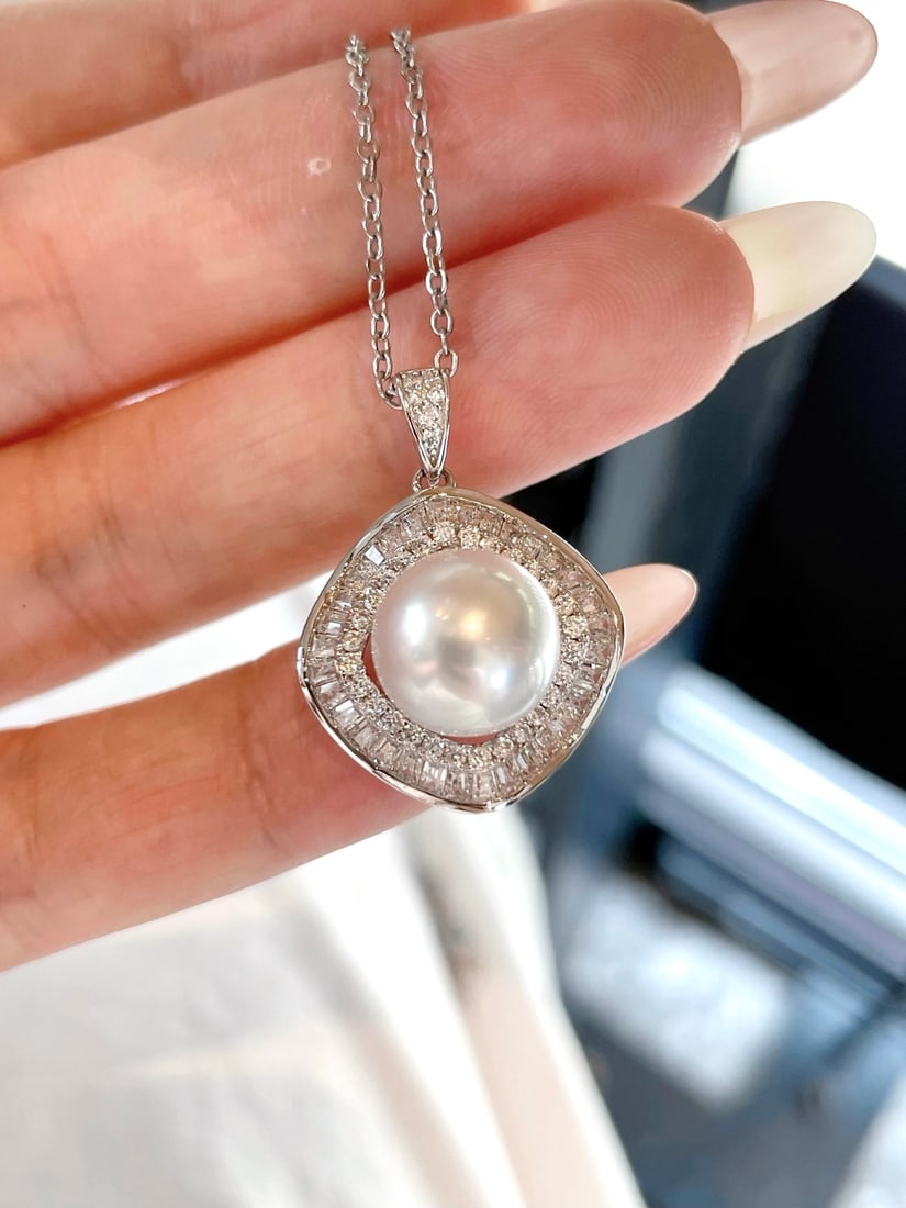 Silver-set pearl pendant - 4