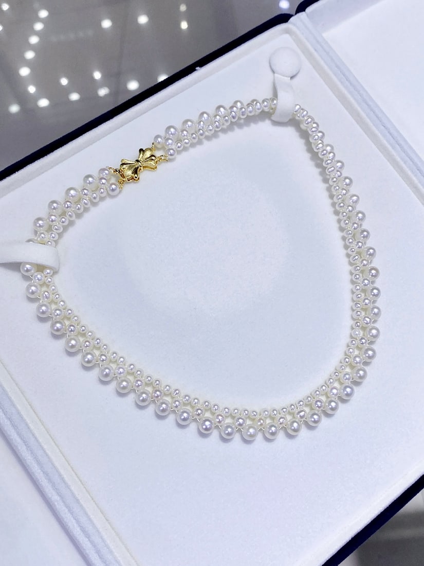 Natural Freshwater Pearl Choker (1 of 4)