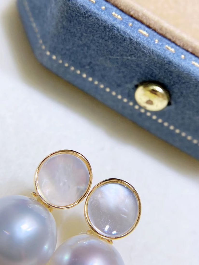 18K Gold Natural Flawless Sea Pearl Earrings - 5
