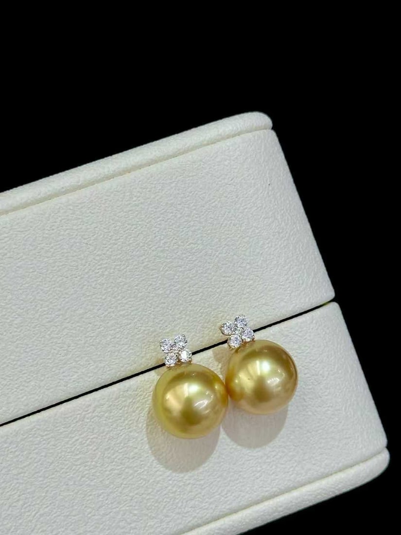 18K Gold Natural Sea Water Golden Pearl Earrings - 2