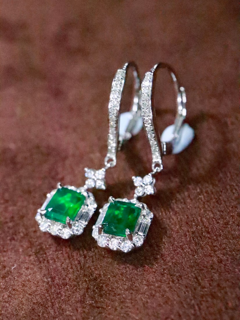 18K Gold Natural Emerald Earrings - 6