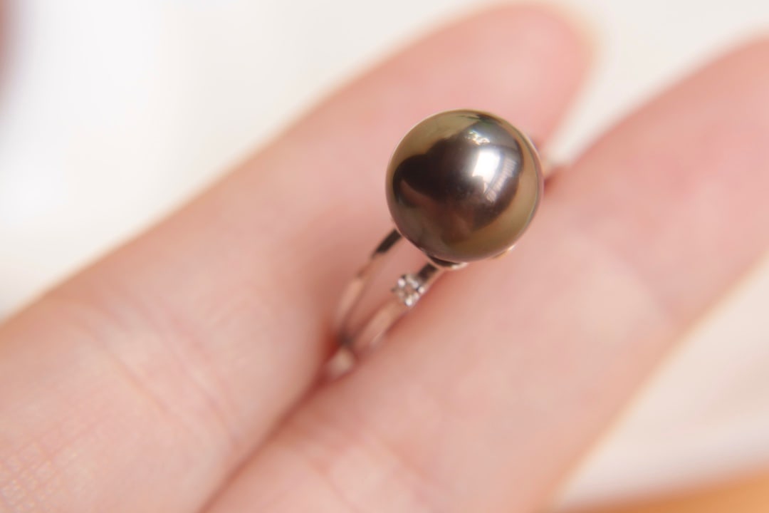 18K Gold Natural Tahitian Black Pearl Ring - 7