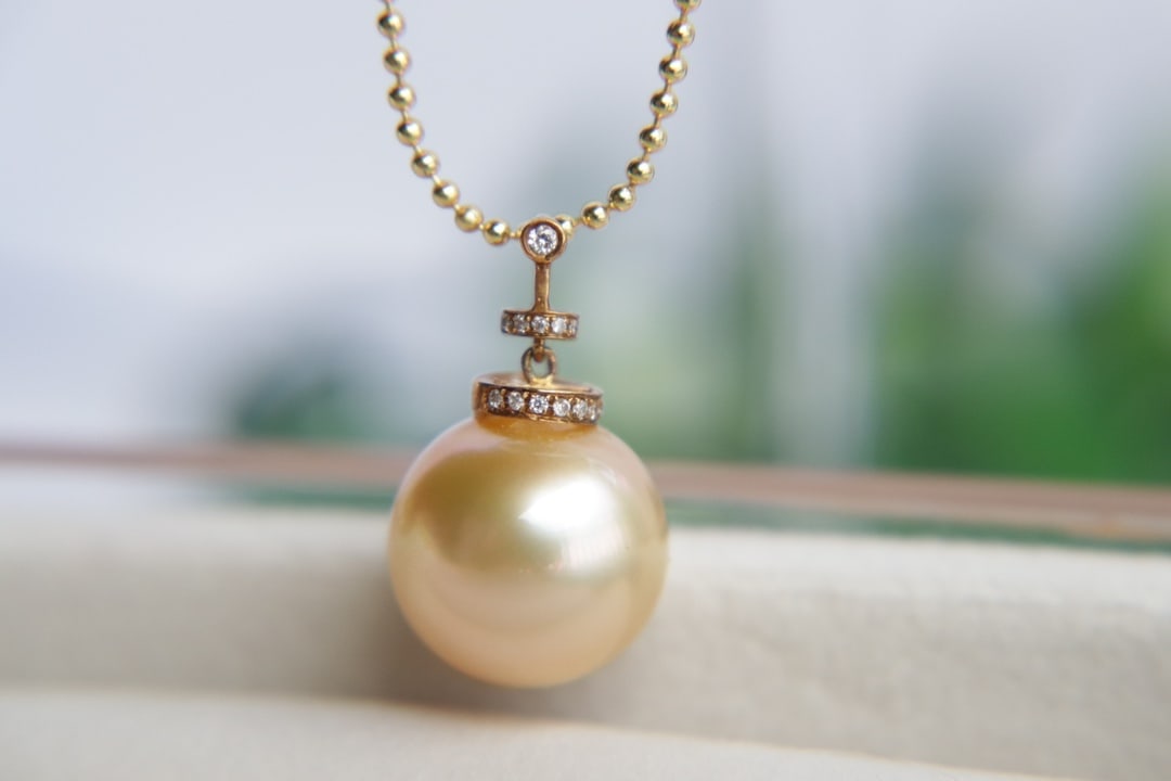 18K Gold Flawless Sea Water Golden Pearl Pendant - 4