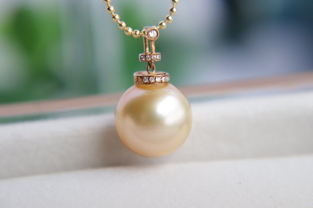 18K Gold Flawless Sea Water Golden Pearl Pendant - 6