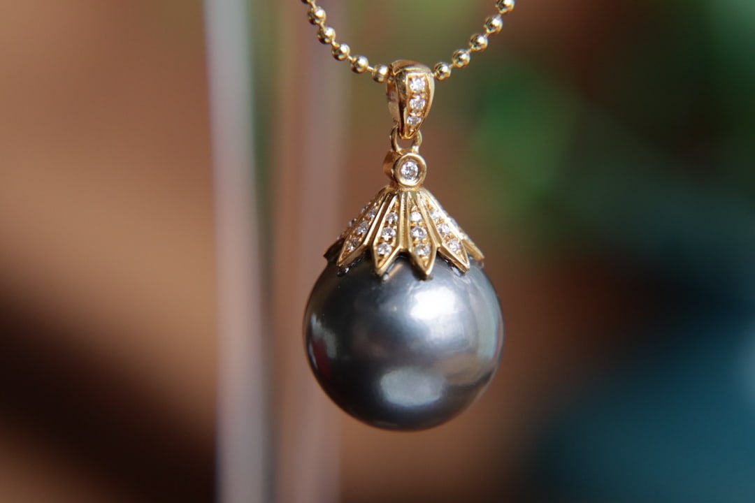 18K Gold Natural Pearl Pendant - 3