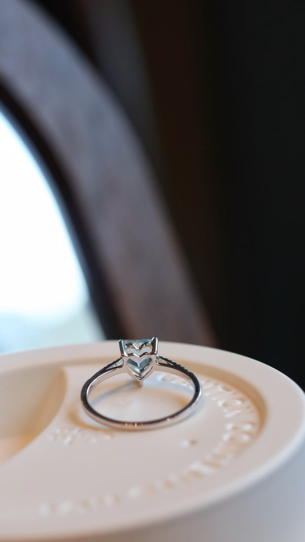 18K Natural Aquamarine Ring - 3