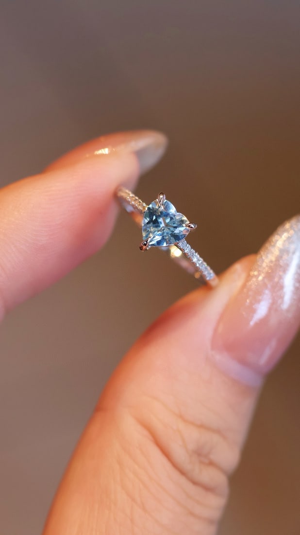 18K Natural Aquamarine Ring - 4
