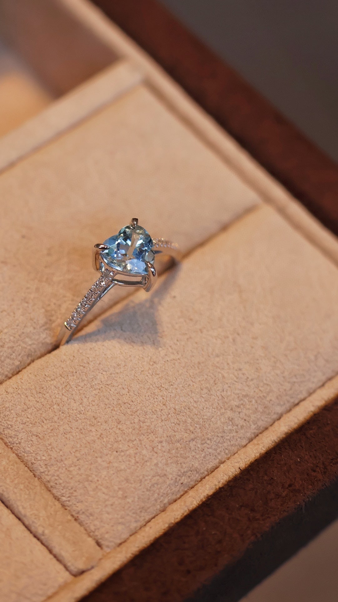 18K Natural Aquamarine Ring - 5